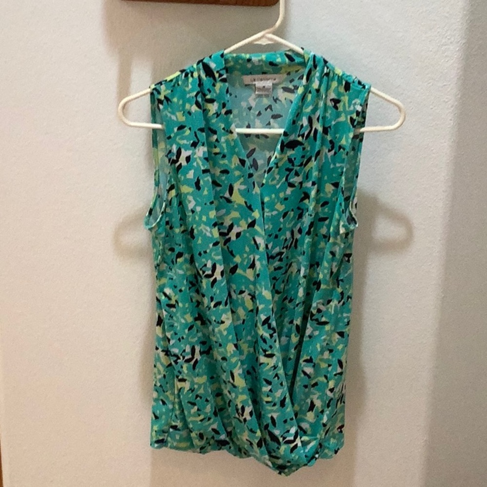 Sleeveless Flowing Blouse